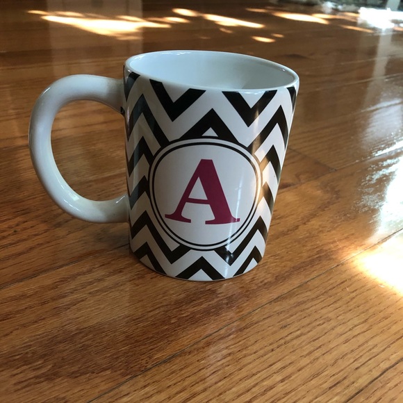 Set of mug, ring holder, and plate with letter A - Picture 2 of 4